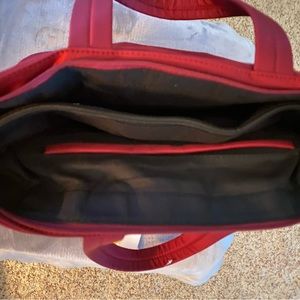 Zeros nylon pocketbook with zipper opening